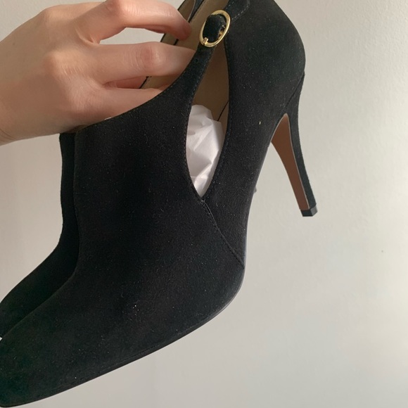 Nine West Gemeza Cut Out Ankle Buckle Boots - Picture 7 of 10